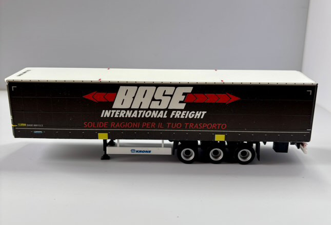 BASE INTERNATIONAL FREIGHT, Krone Aufieger H0 – Bild 6