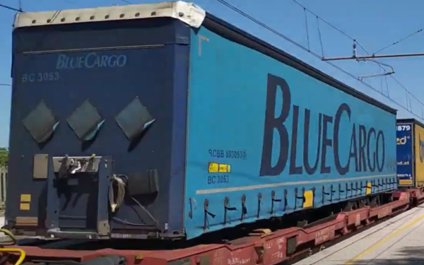 BLUE CARGO, Schmitz Auflieger H0 – Bild 3