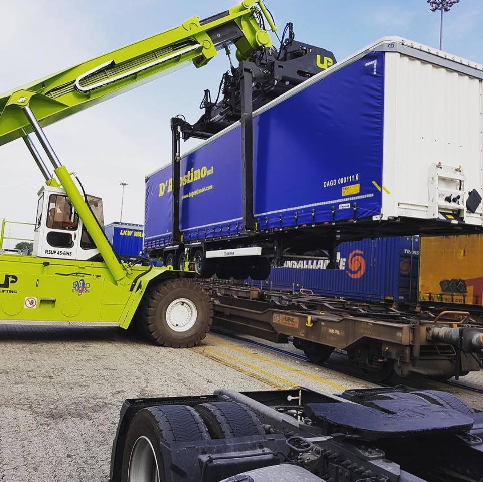 D’Agostino S.r.l. Megatrailer Krone Auflieger H0 – Bild 3