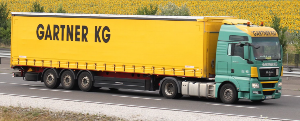 GARTNER KG, Mega Trailer – Bild 3