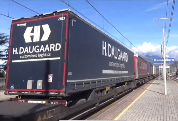 H. Daugaard - customized logistics, Krone Nikrasa Auflieger H0