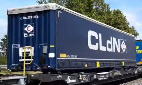 CLdN new Logo, Schmitz Auflieger H0 – Bild 4
