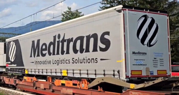 Meditrans innovative Logistics Solutions, Krone Auflieger H0 – Bild 2