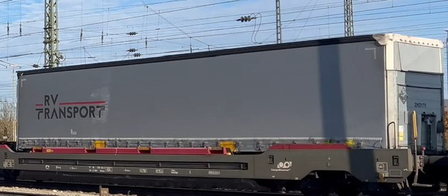 RV Transport, Schmitz Auflieger H0 – Bild 3