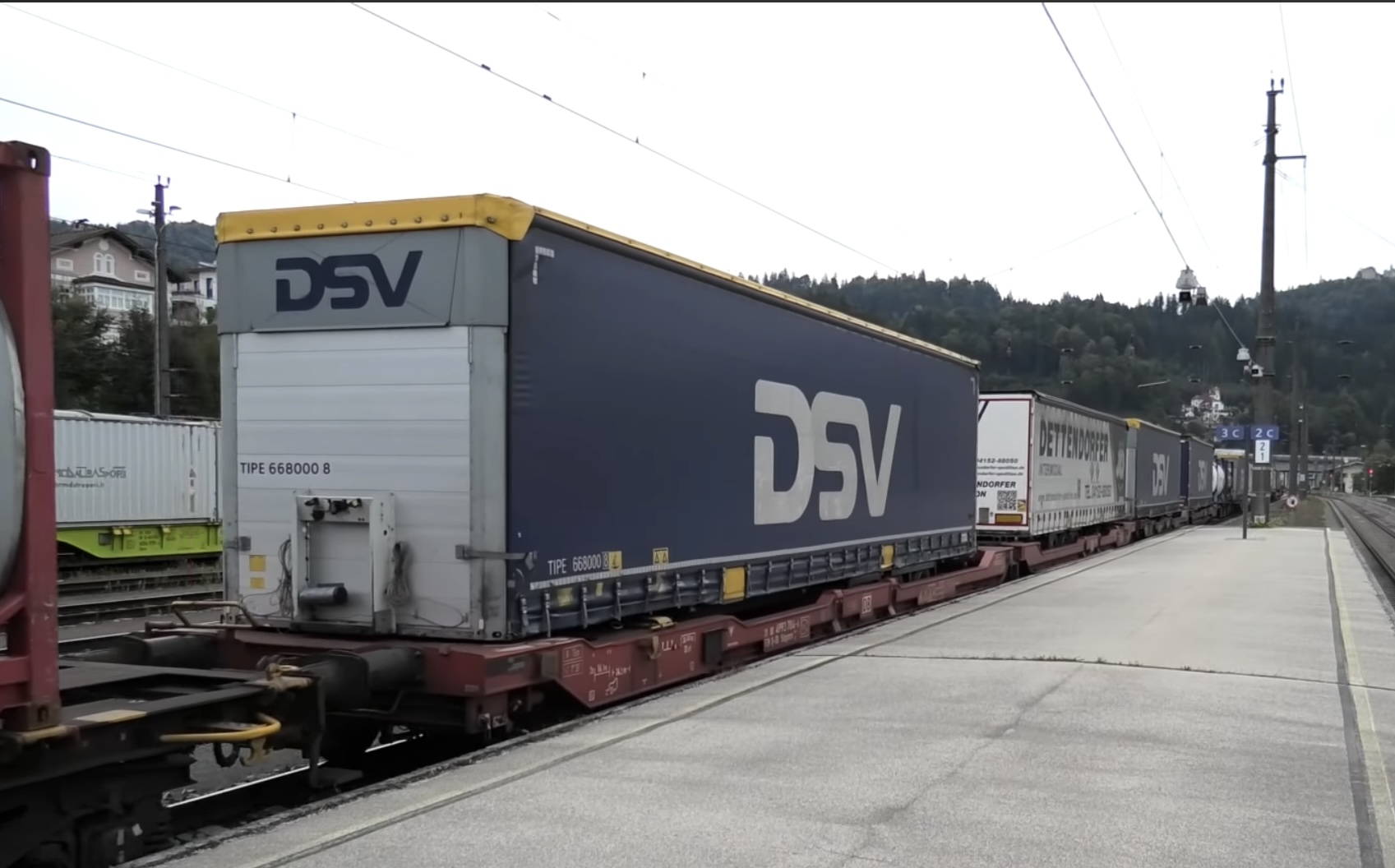 DSV - MEGA Schmitz Auflieger H0