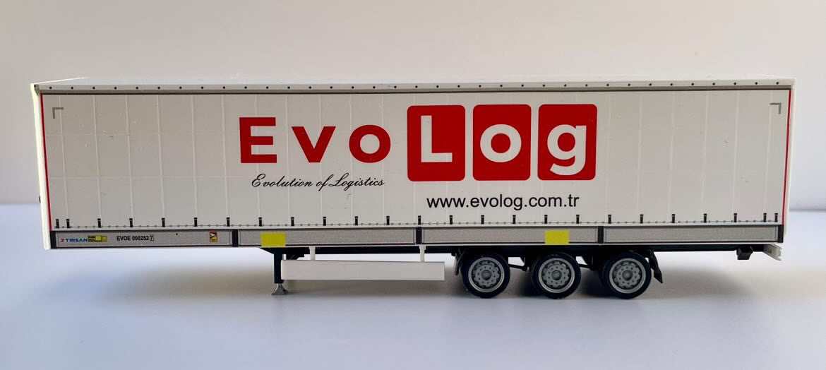EvoLog Logistics - MEGATRAILER Tirsan (EKOL) H0