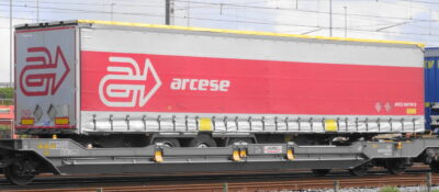 ARCESE Altes Logo, Gelbes Dach, Krone Auflieger H0