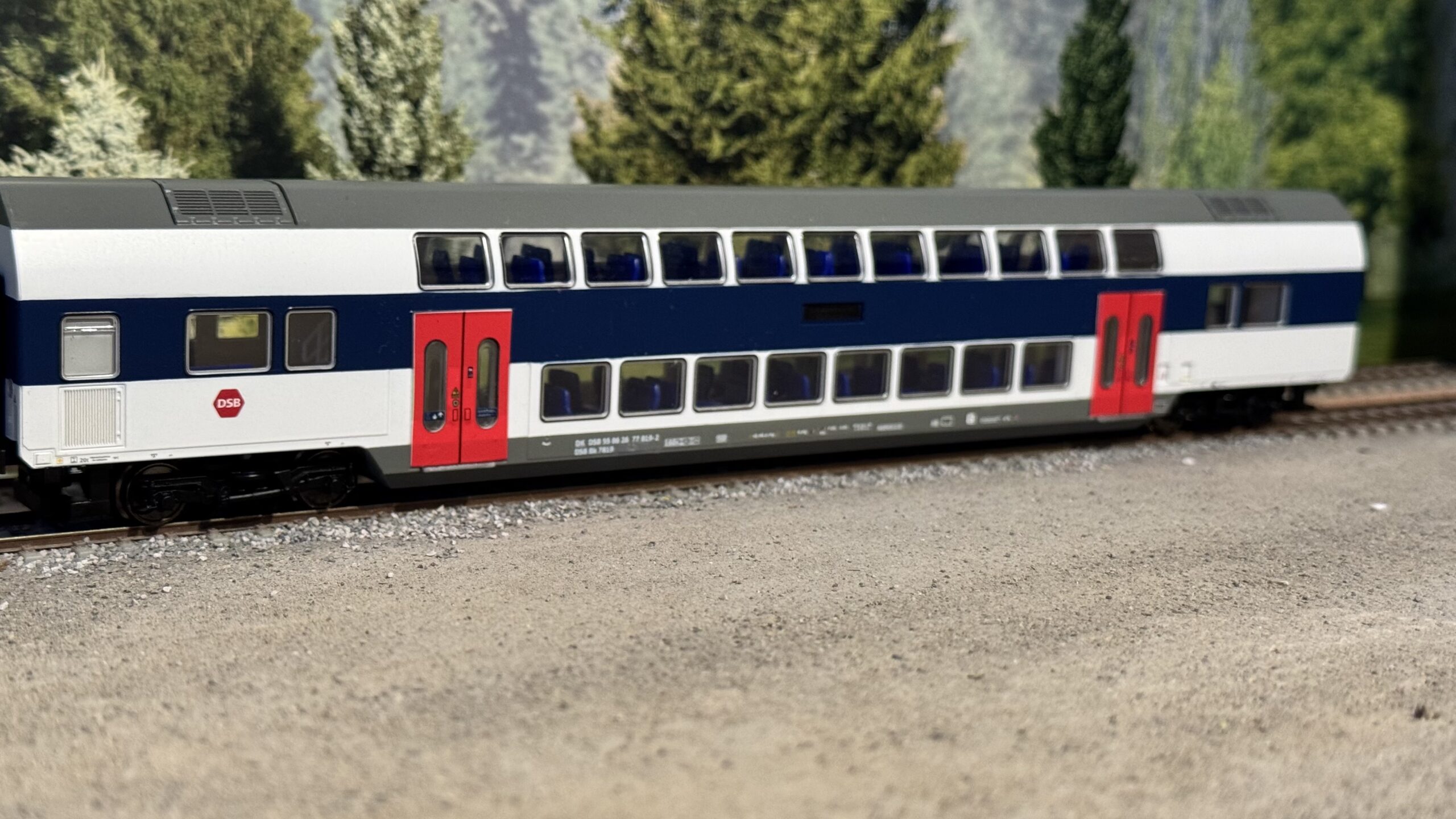 Decalsæt med EVN nummer + kiks - DSB Dobbeltdækkervogne - H0 – Bild 2